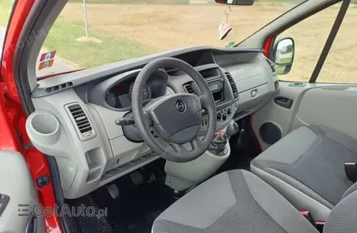 OPEL Vivaro 