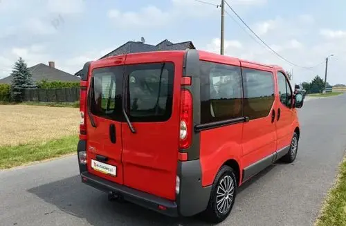 OPEL Vivaro 