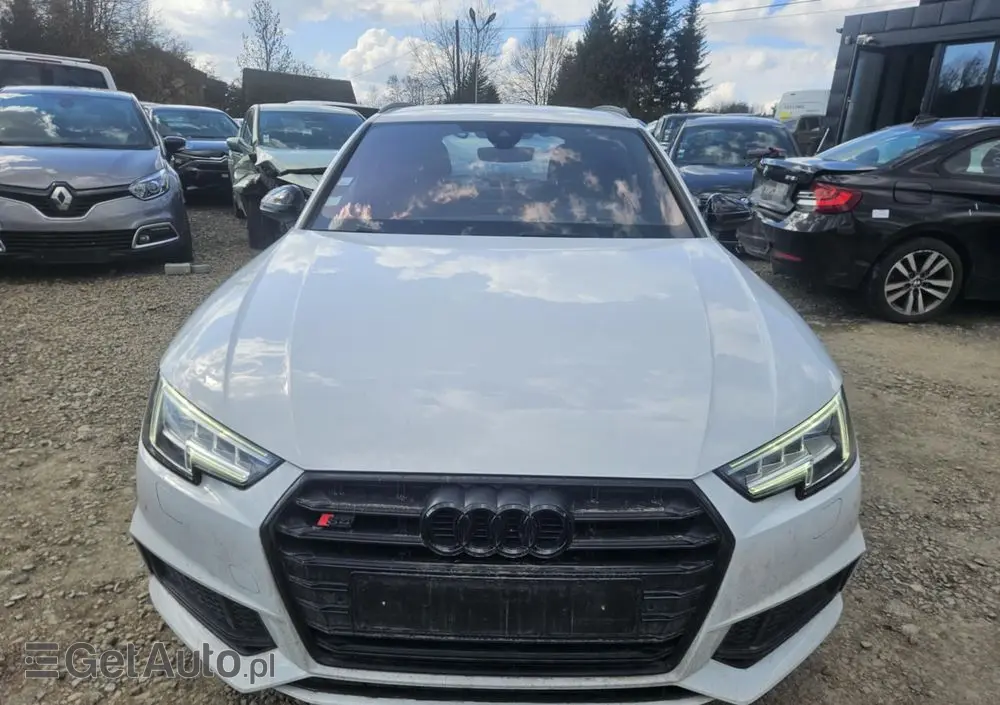 AUDI S4 Avant 3.0 TFSI quattro tiptronic