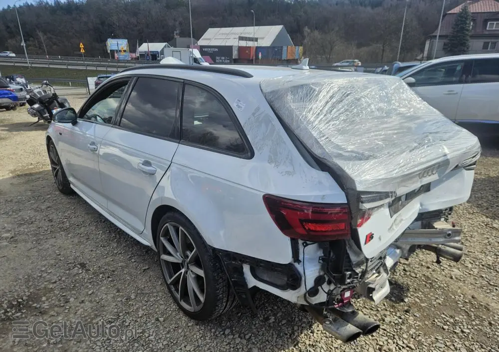 AUDI S4 Avant 3.0 TFSI quattro tiptronic