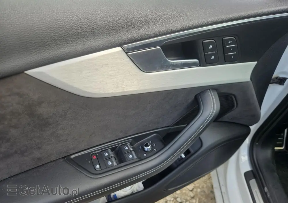 AUDI S4 Avant 3.0 TFSI quattro tiptronic