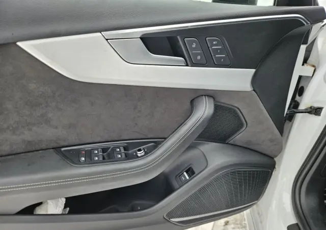 AUDI S4 Avant 3.0 TFSI quattro tiptronic