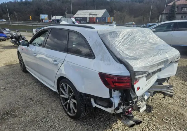 AUDI S4 Avant 3.0 TFSI quattro tiptronic