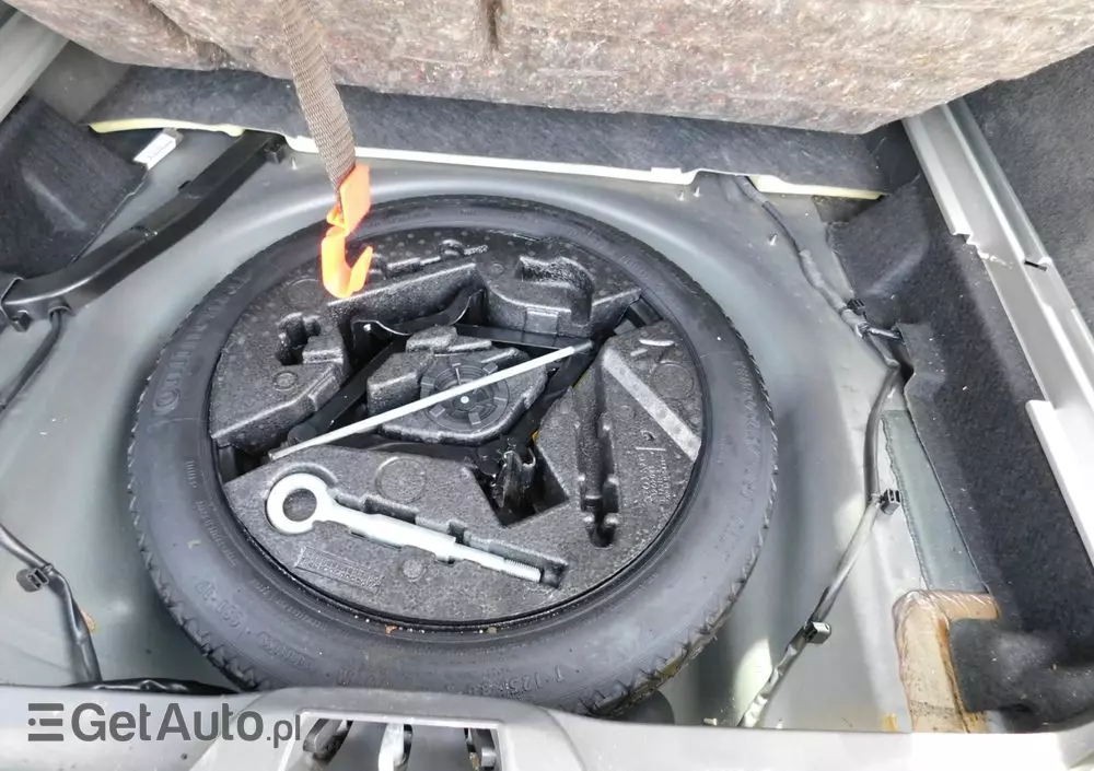 VOLVO V70 2.0 Momentum