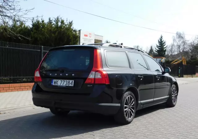 VOLVO V70 2.0 Momentum