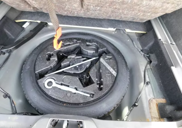 VOLVO V70 2.0 Momentum