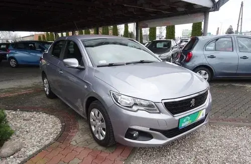 PEUGEOT 301 