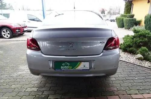 PEUGEOT 301 