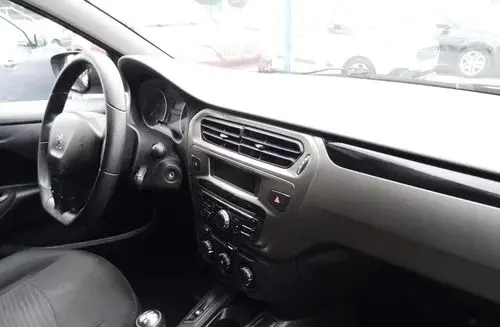 PEUGEOT 301 