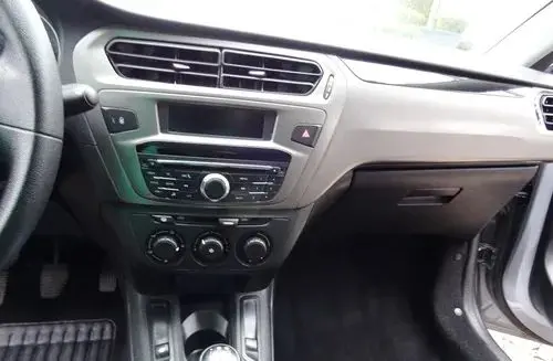 PEUGEOT 301 