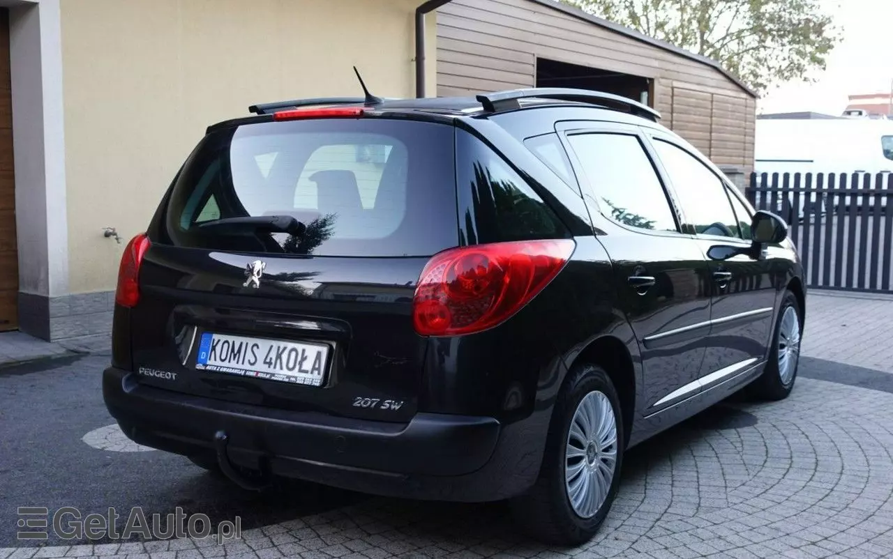 PEUGEOT 207 
