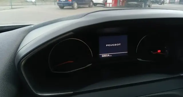 PEUGEOT 2008 1.5 BlueHDi Allure Pack S&S EAT8