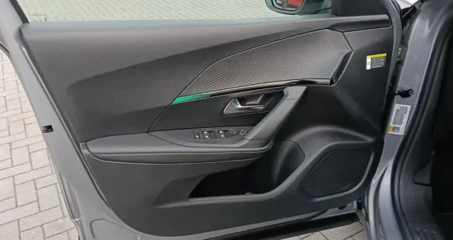 PEUGEOT 2008 1.5 BlueHDi Allure Pack S&S EAT8