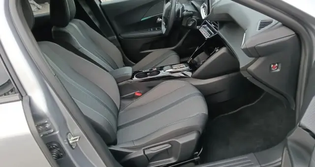 PEUGEOT 2008 1.5 BlueHDi Allure Pack S&S EAT8