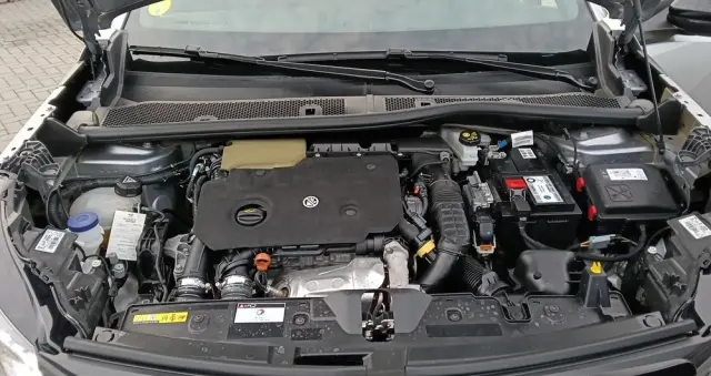 PEUGEOT 2008 1.5 BlueHDi Allure Pack S&S EAT8