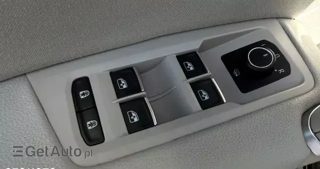 VOLKSWAGEN Touran 1.8 TSI BMT Highline DSG