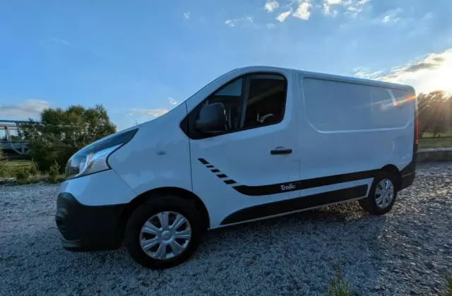 RENAULT Trafic 