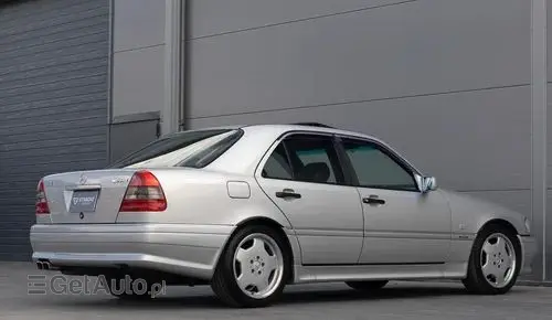 MERCEDES-BENZ Klasa C AMG 