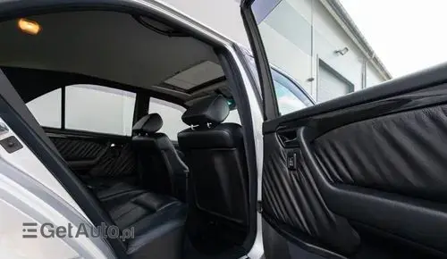 MERCEDES-BENZ Klasa C AMG 