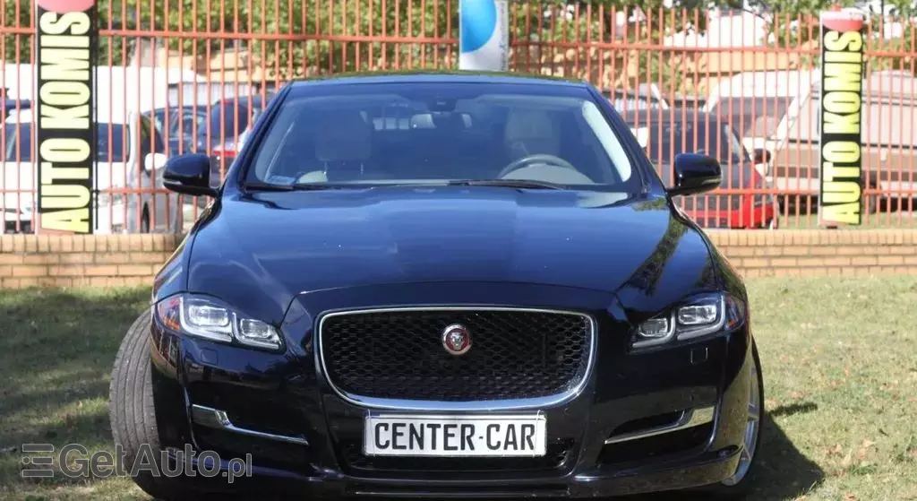 JAGUAR Xj 