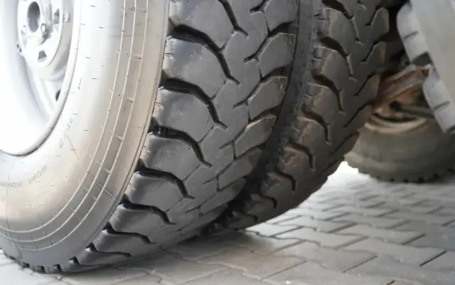 SCANIA G 400 / 8x4 / WYWROTKA 2 STRONNA  / HYDROBURTA /  BORDMATIC / MANUAL 