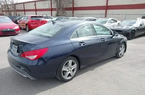 MERCEDES-BENZ CLA 