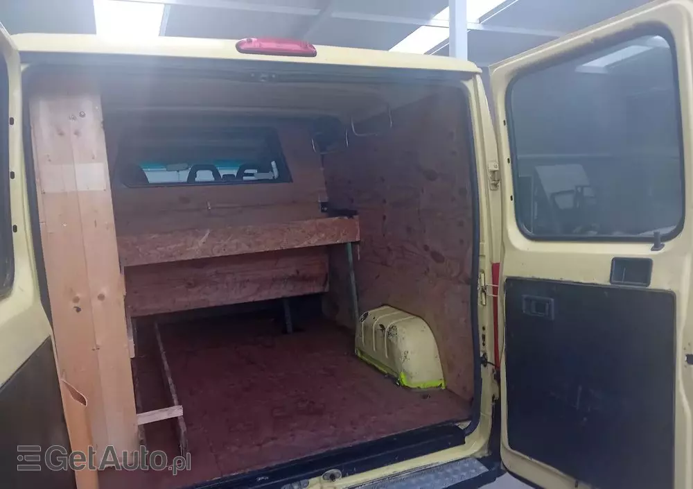 PEUGEOT Boxer Brygadówka 