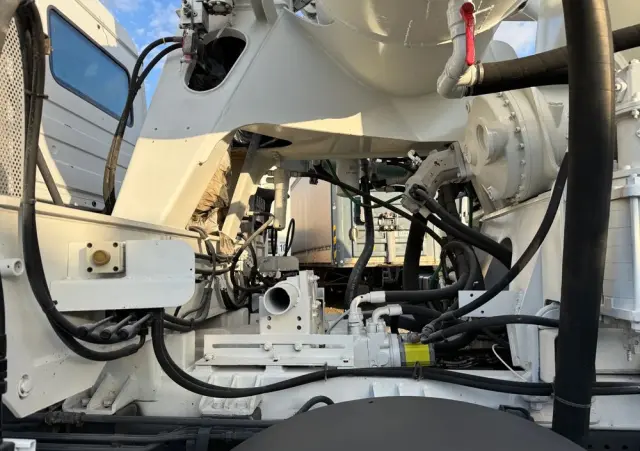 MERCEDES-BENZ ACTROS 3241 8X4 CIFA24 7m3 