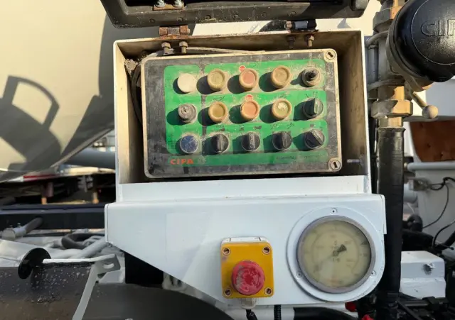 MERCEDES-BENZ ACTROS 3241 8X4 CIFA24 7m3 