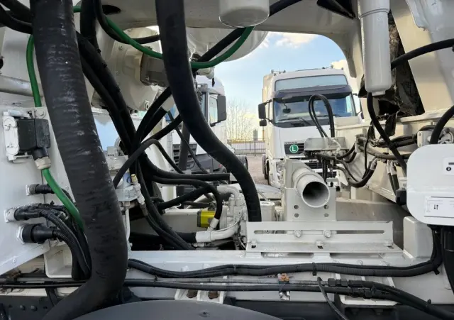 MERCEDES-BENZ ACTROS 3241 8X4 CIFA24 7m3 