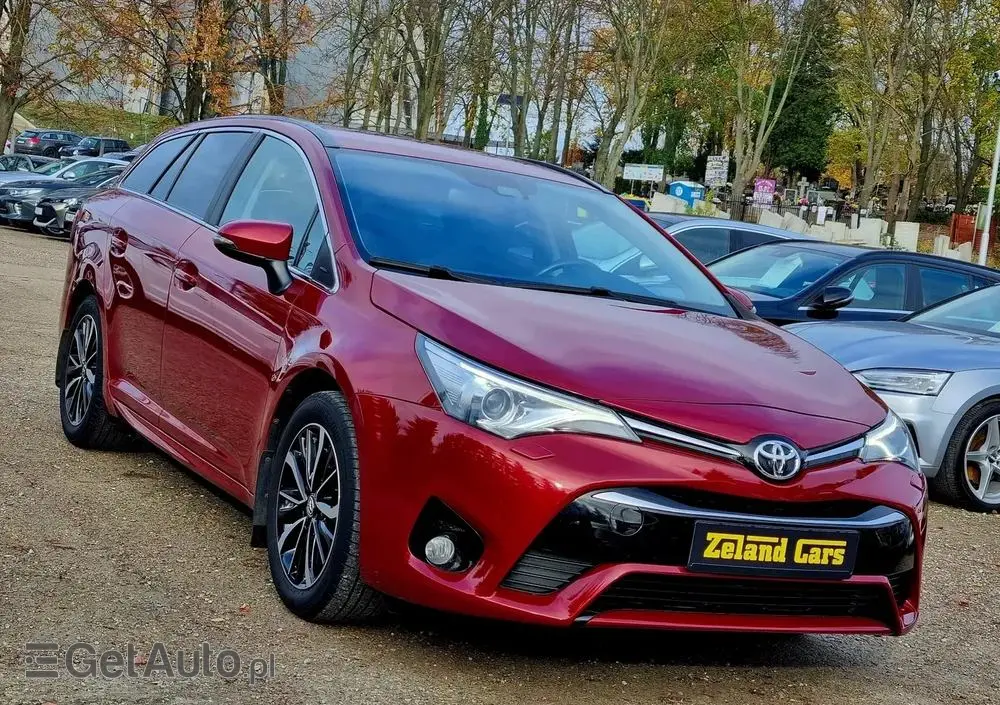 TOYOTA Avensis 1.8 Prestige