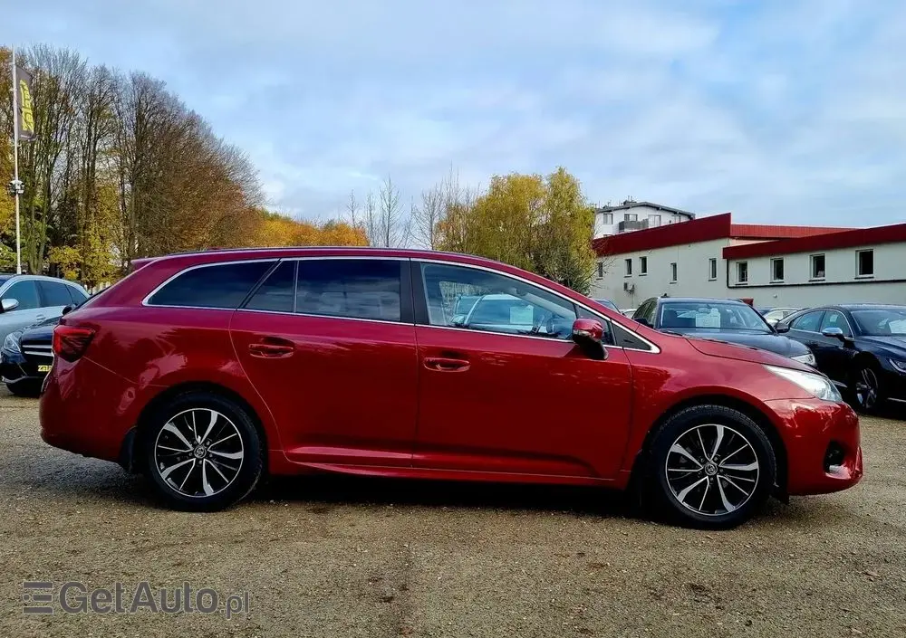 TOYOTA Avensis 1.8 Prestige