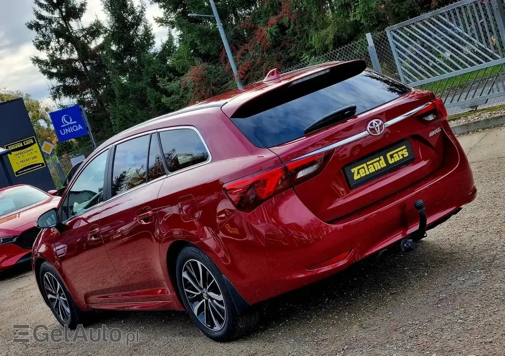 TOYOTA Avensis 1.8 Prestige