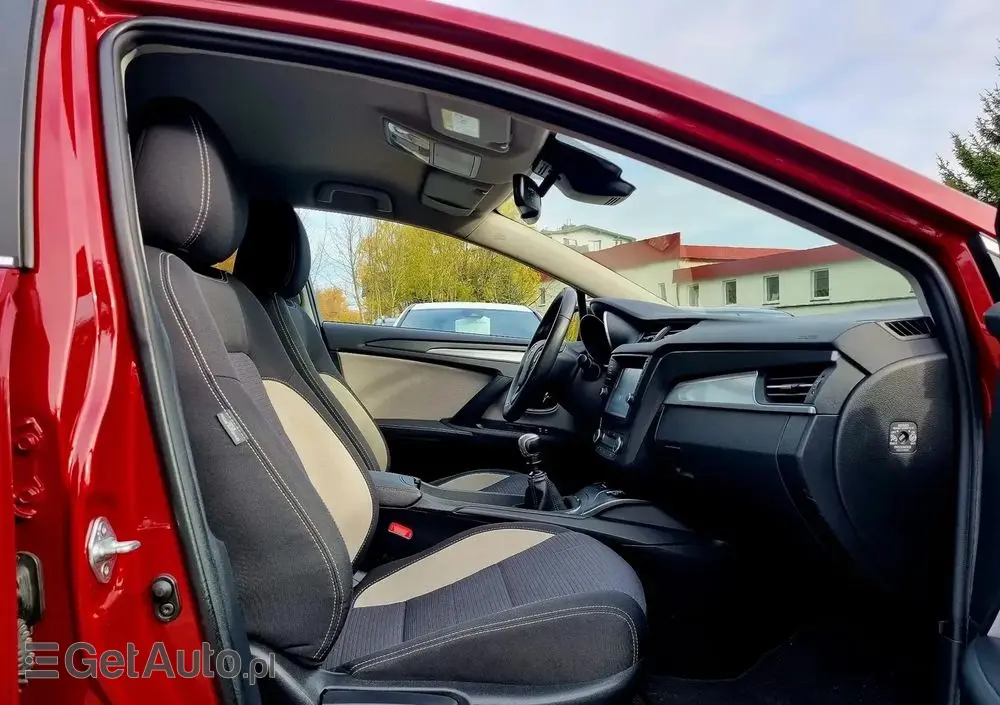 TOYOTA Avensis 1.8 Prestige