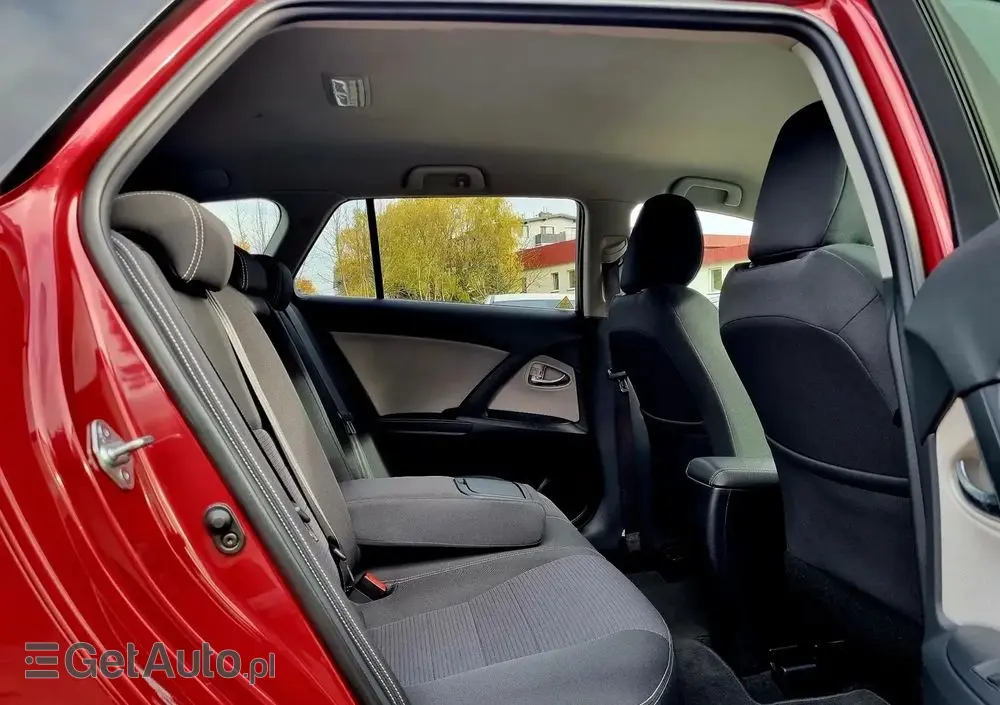 TOYOTA Avensis 1.8 Prestige