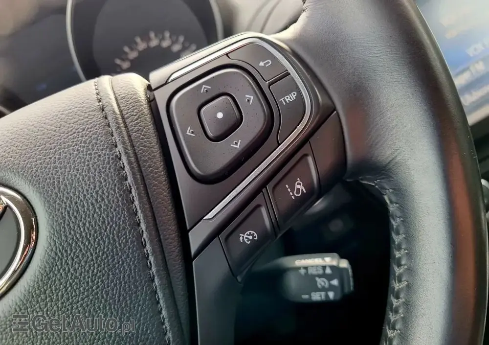 TOYOTA Avensis 1.8 Prestige