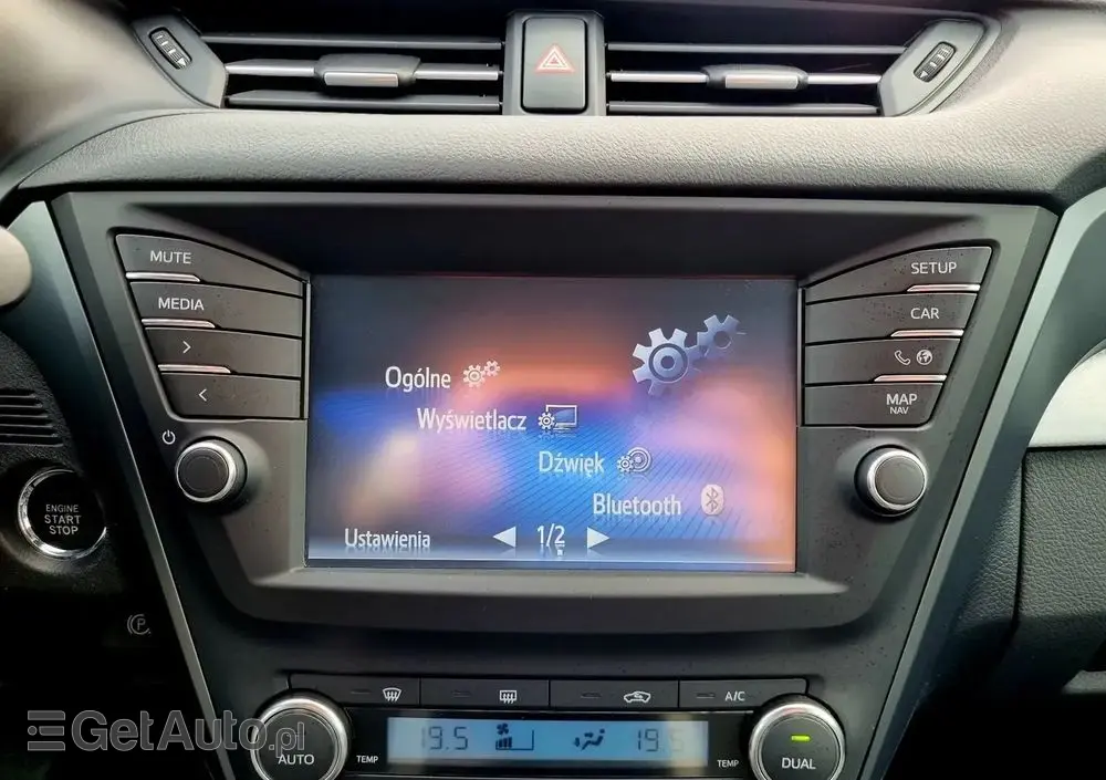 TOYOTA Avensis 1.8 Prestige