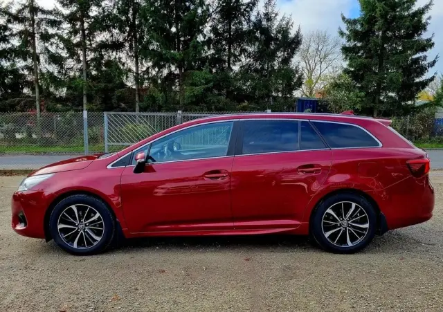 TOYOTA Avensis 1.8 Prestige