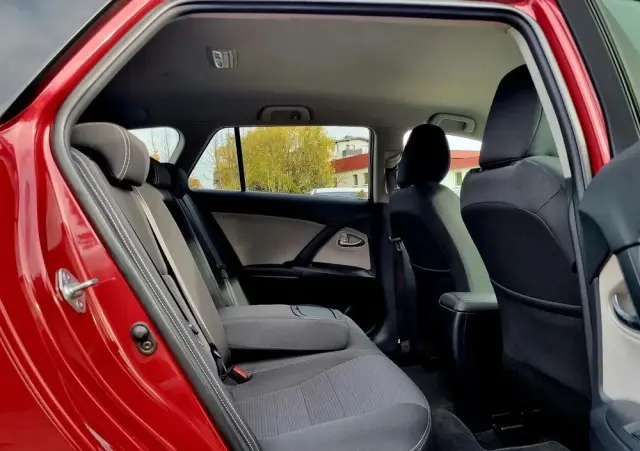 TOYOTA Avensis 1.8 Prestige