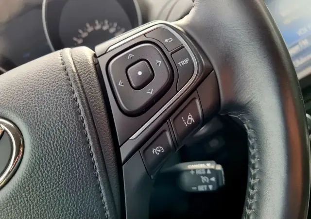 TOYOTA Avensis 1.8 Prestige