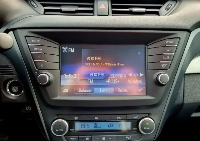 TOYOTA Avensis 1.8 Prestige