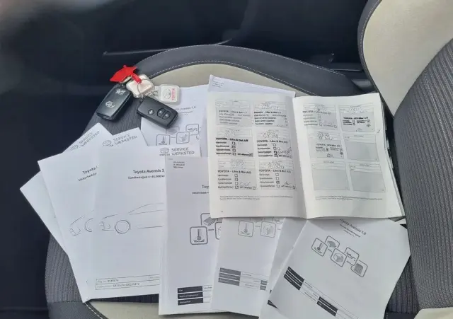 TOYOTA Avensis 1.8 Prestige