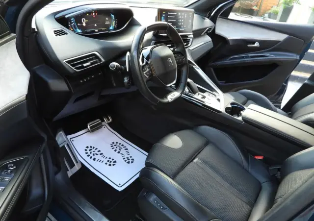PEUGEOT 3008 225 e-EAT8 GT Pack