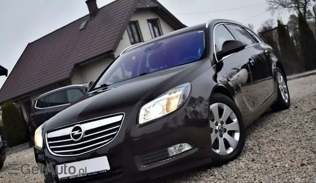 OPEL Insignia 