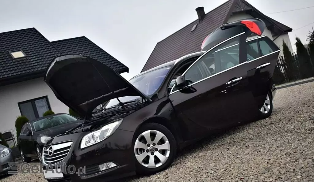 OPEL Insignia 