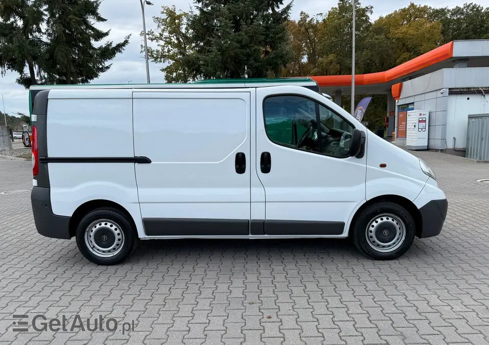 OPEL Vivaro 