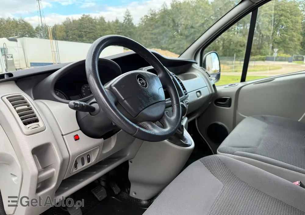 OPEL Vivaro 