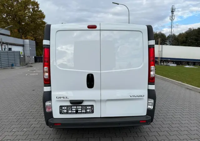 OPEL Vivaro 