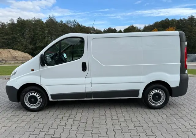 OPEL Vivaro 