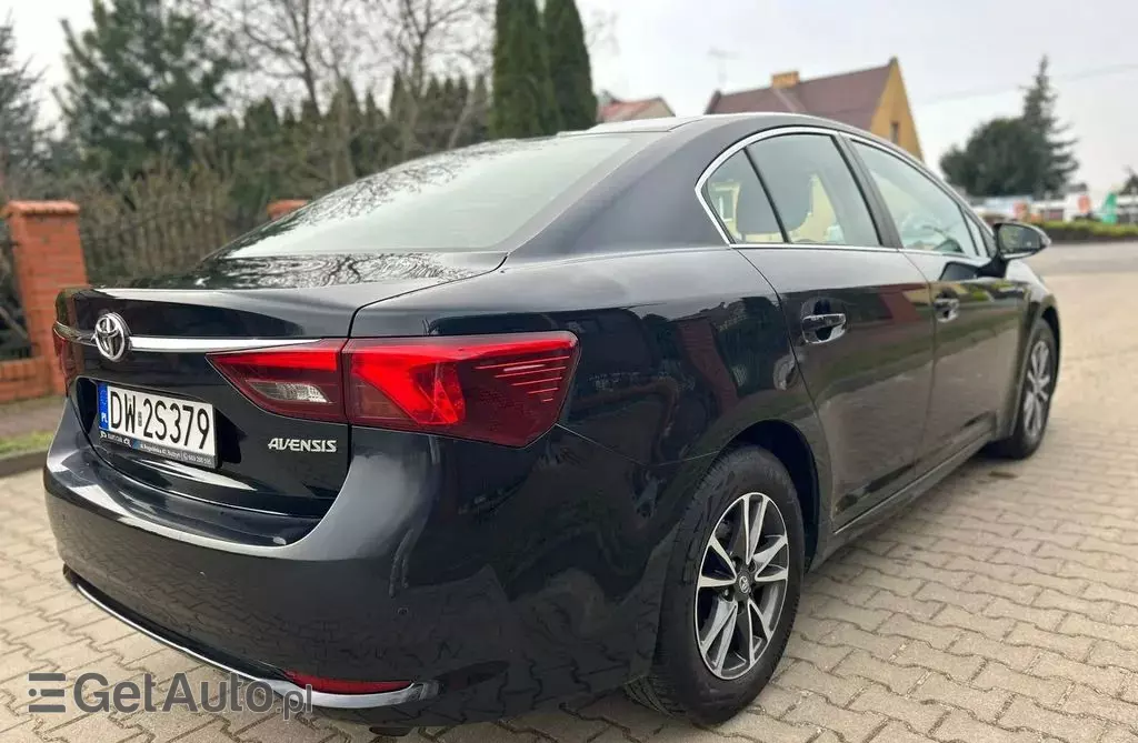 TOYOTA Avensis 